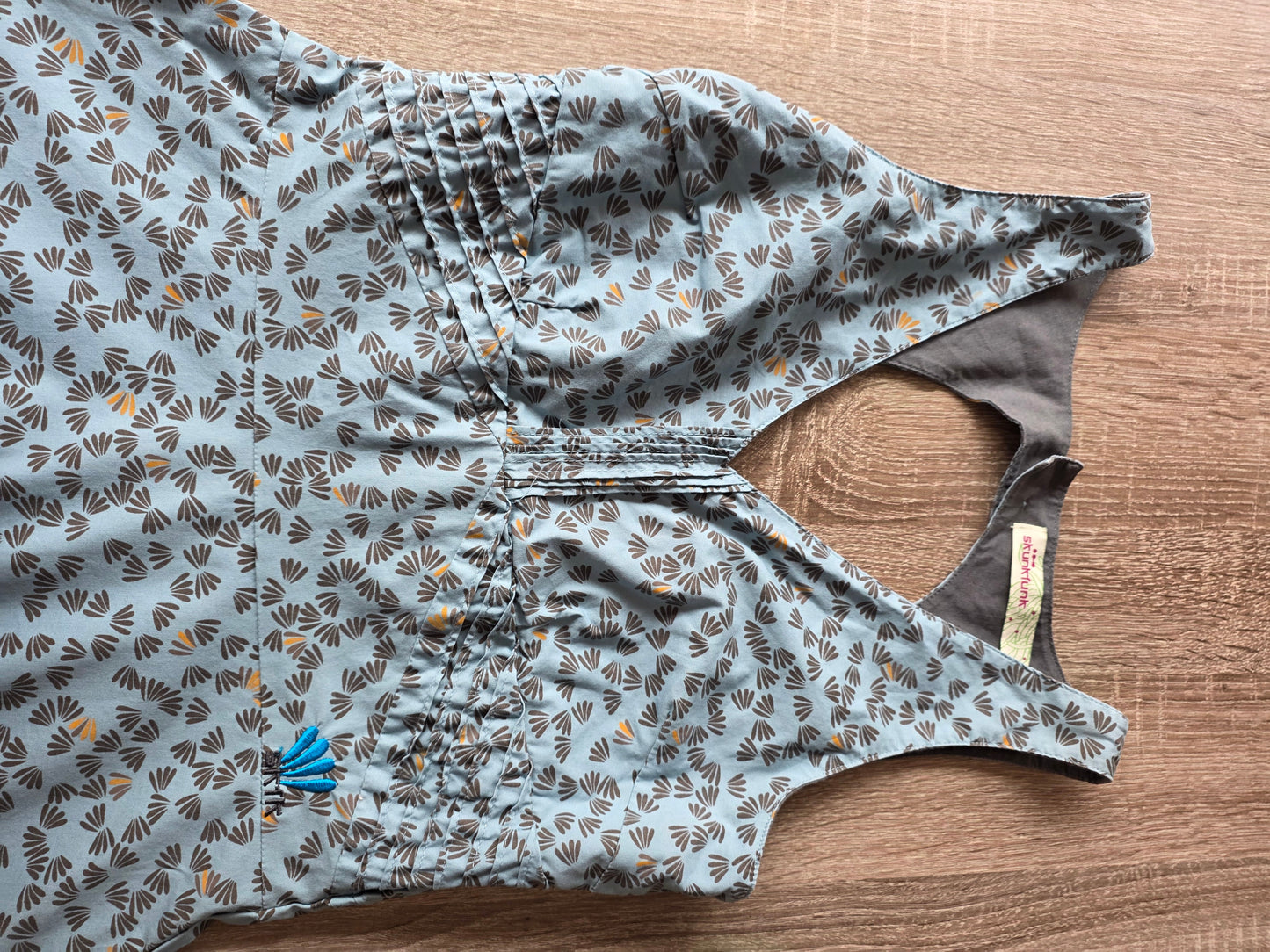 "Ginkgo" Print Cut-Out Back Dress