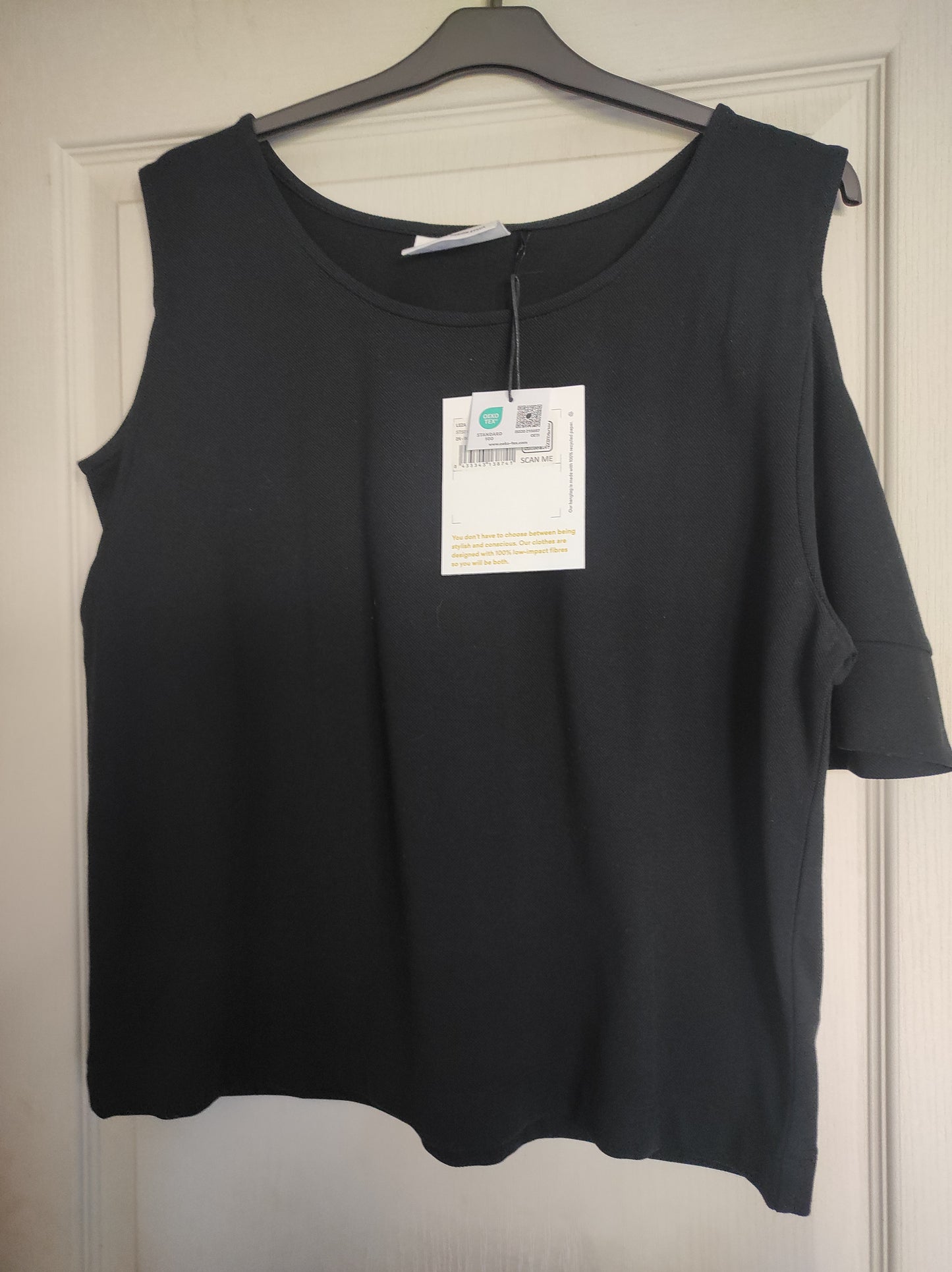 Nueva camiseta modelo LEZA