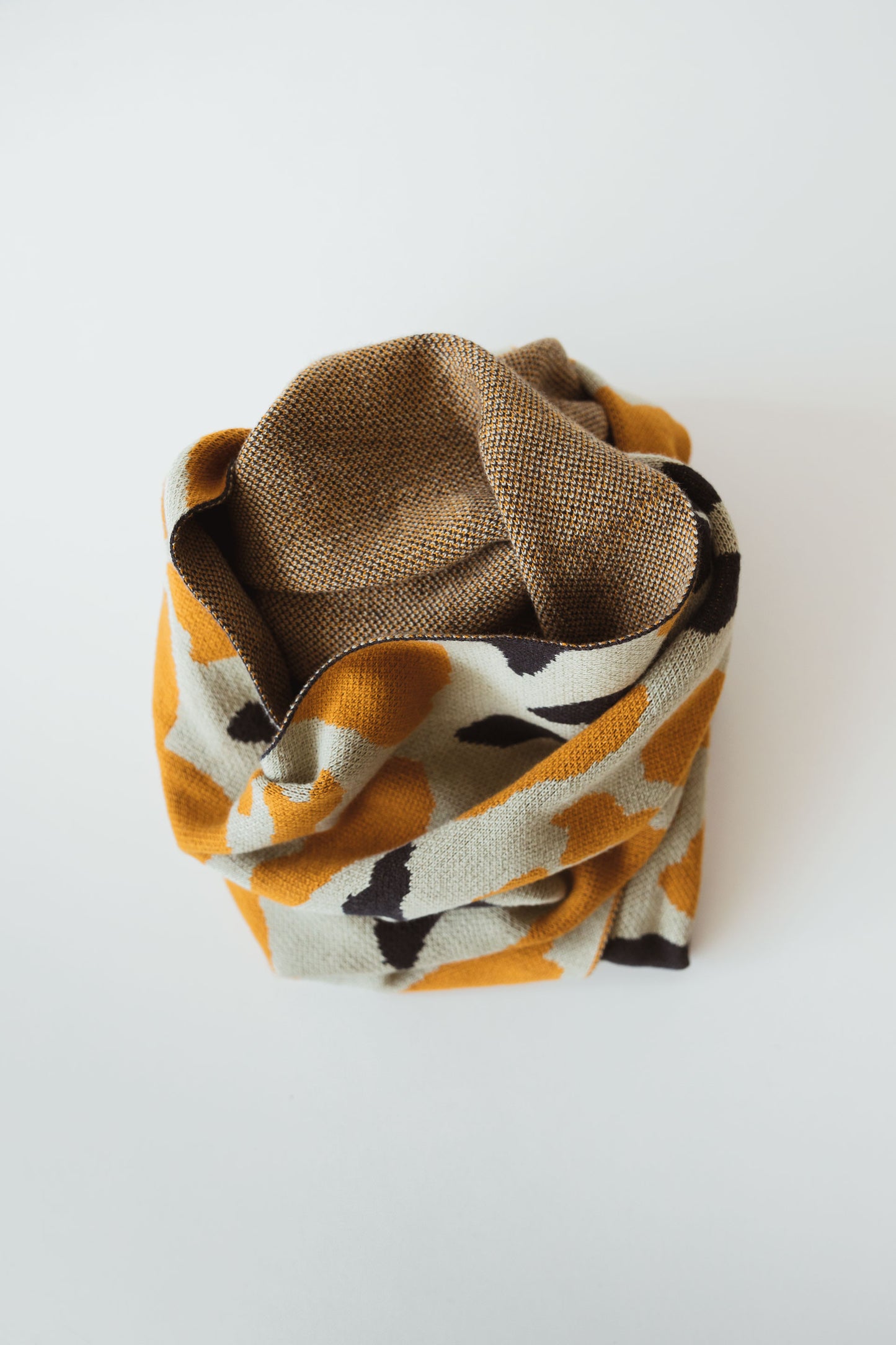 FIKA WOMEN SCARF