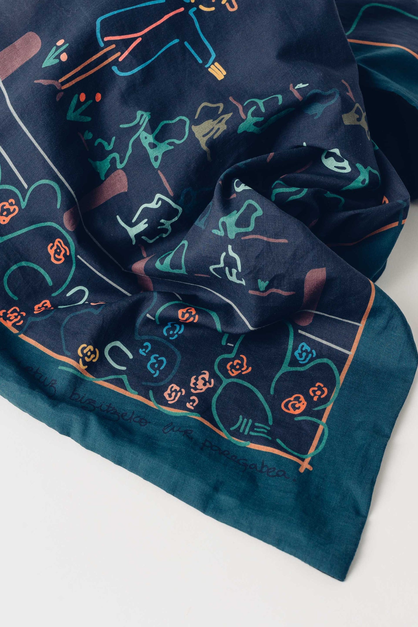 LARRUN WOMEN SCARF