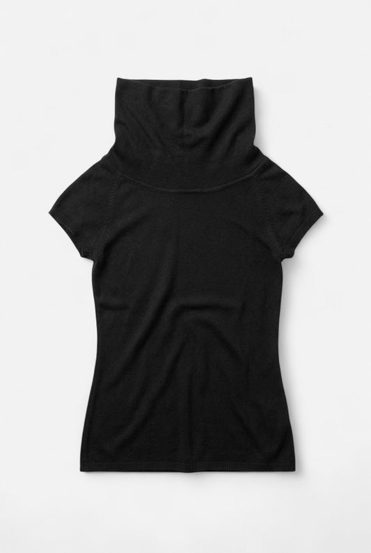 Pull fin noir col cheminée