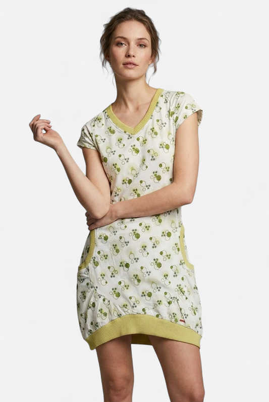 Vestido de verano blanco y verde