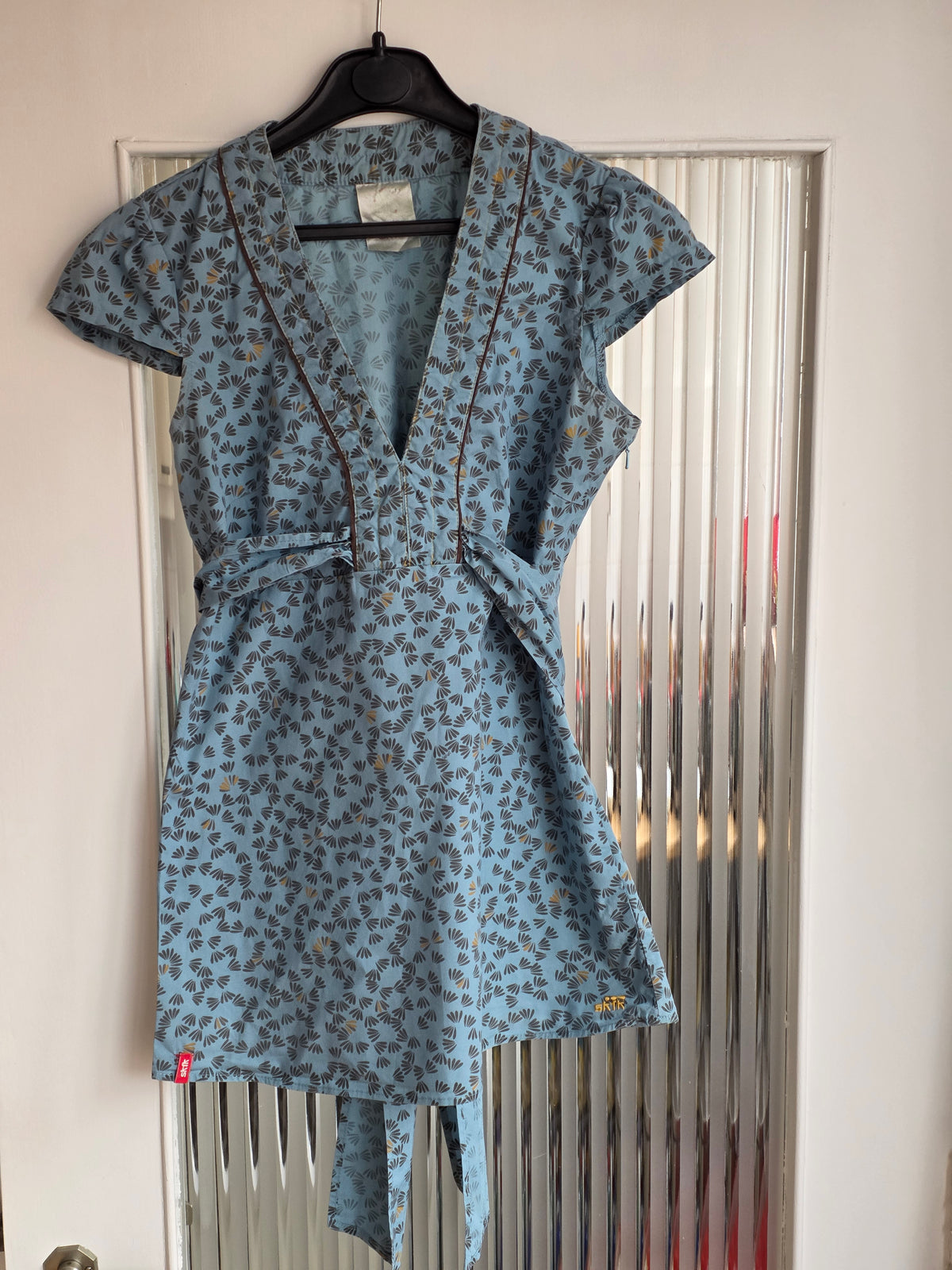 Vintage Skunkfunk Blue & Grey Fan Print Empire Waist Top - Size 1