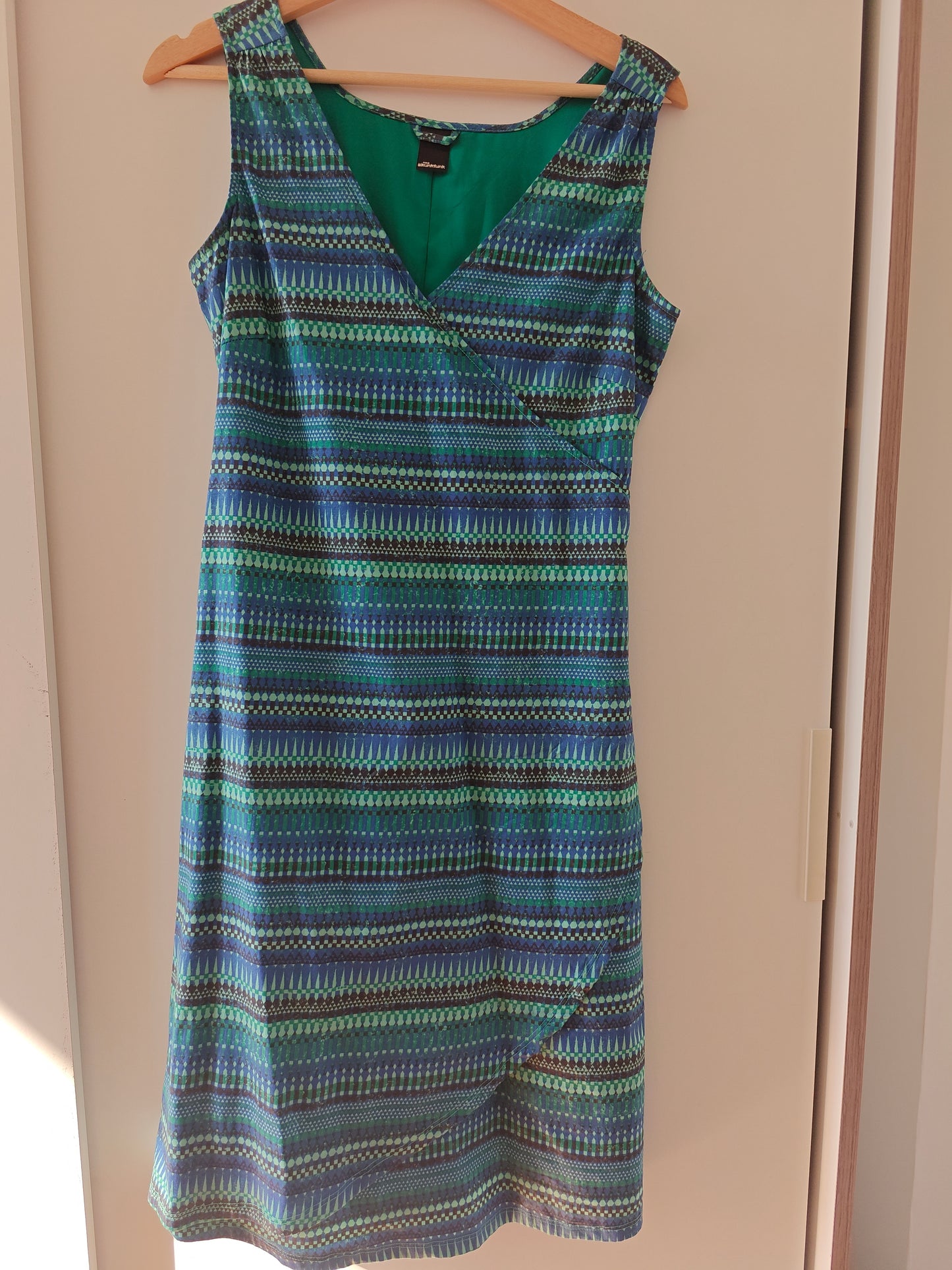 Sleeveless summer dress in green and blue tones