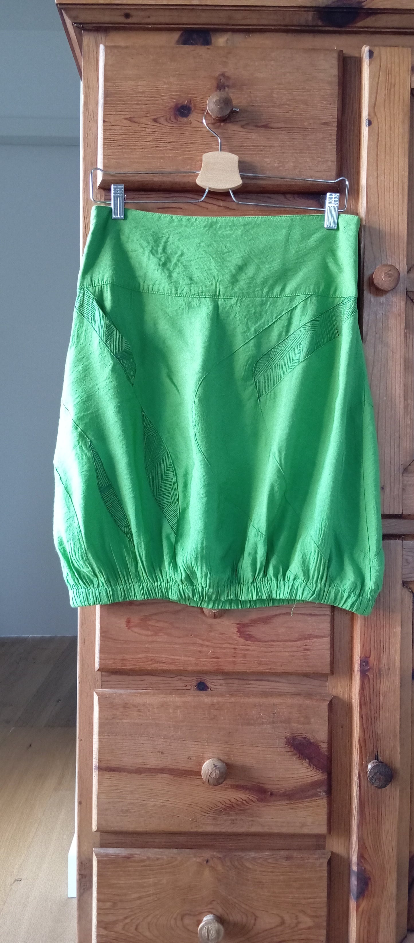 FALDA VERDE