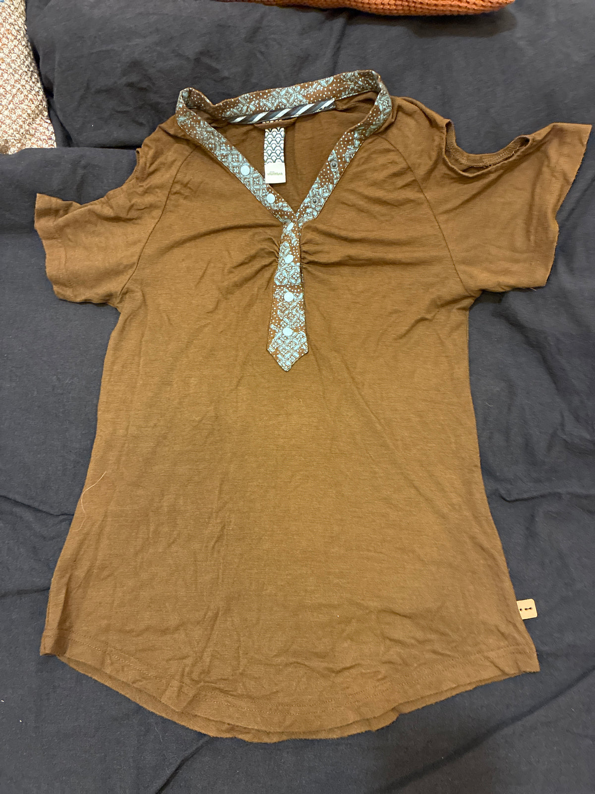 Off-shoulder T-shirt