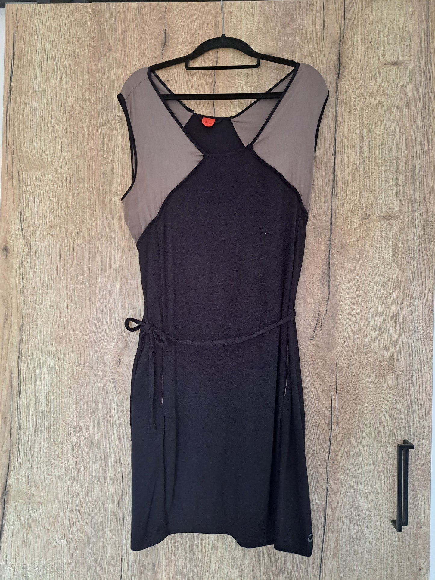 Robe noire