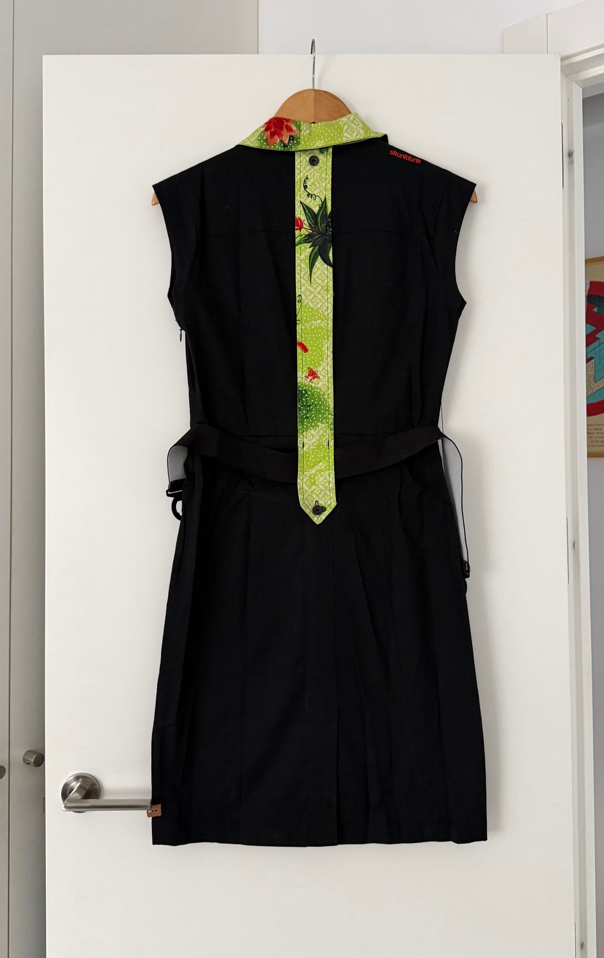 Robe midi ajustée