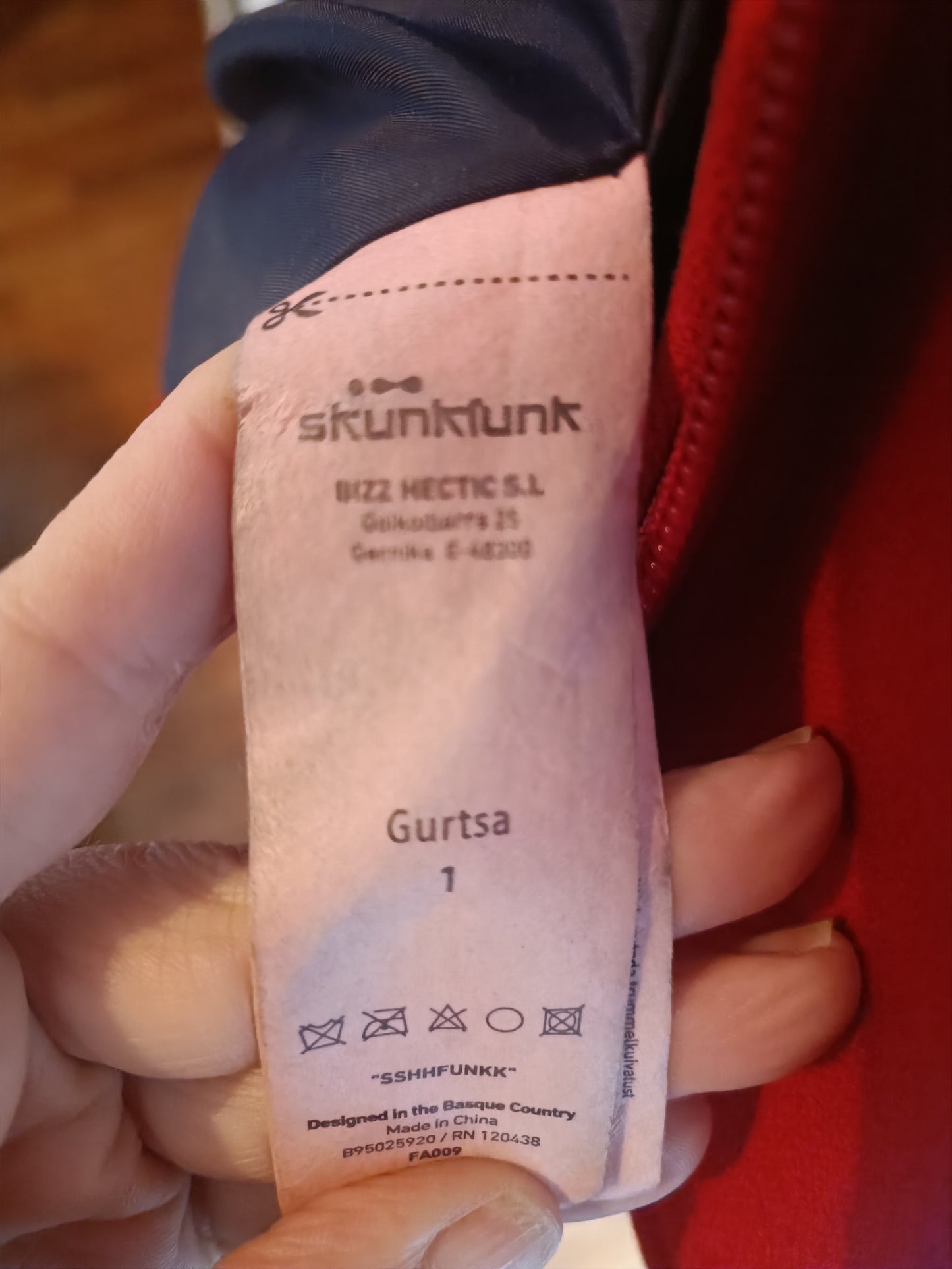Abrigo rojo