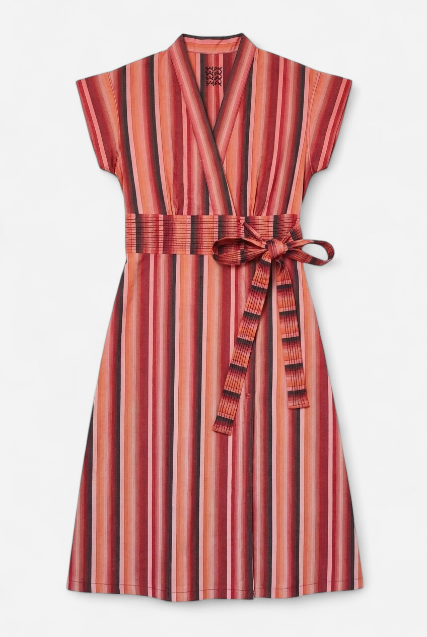 Robe été col drapé, fermeture croisée : Velcro 3 pressions et ceinturée sur côté + 3