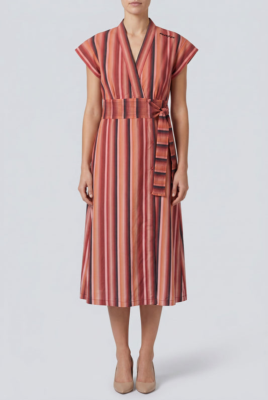 Robe été col drapé, fermeture croisée : Velcro 3 pressions et ceinturée sur côté + 3