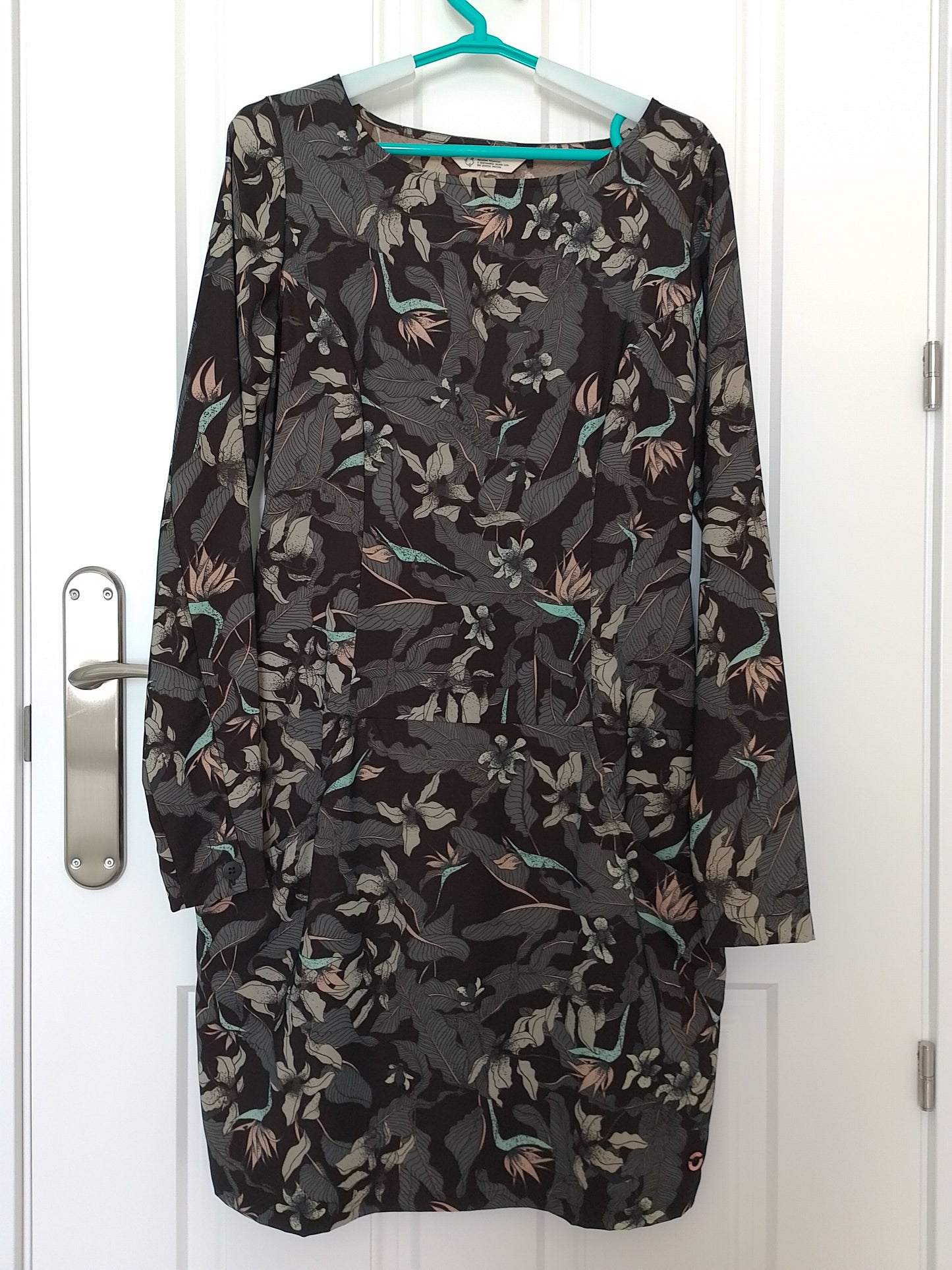 Robe Madge
