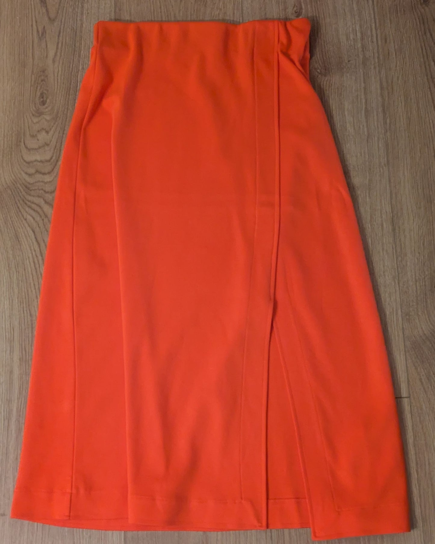 Jupe orange jamais portée