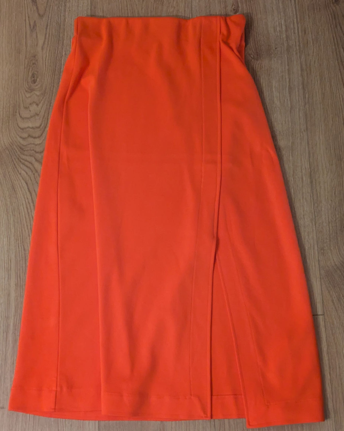 Jupe orange jamais portée