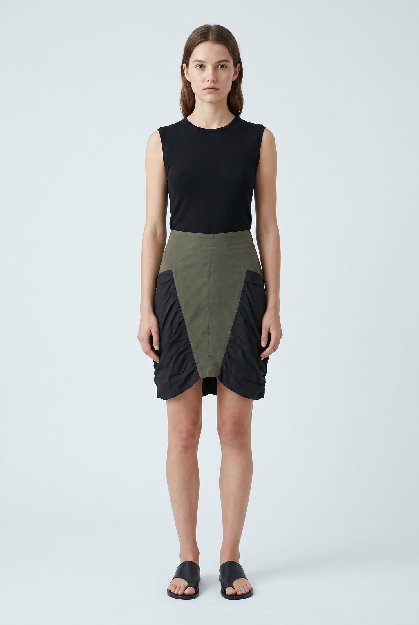 Mini-jupe colorblock vert olive et noir