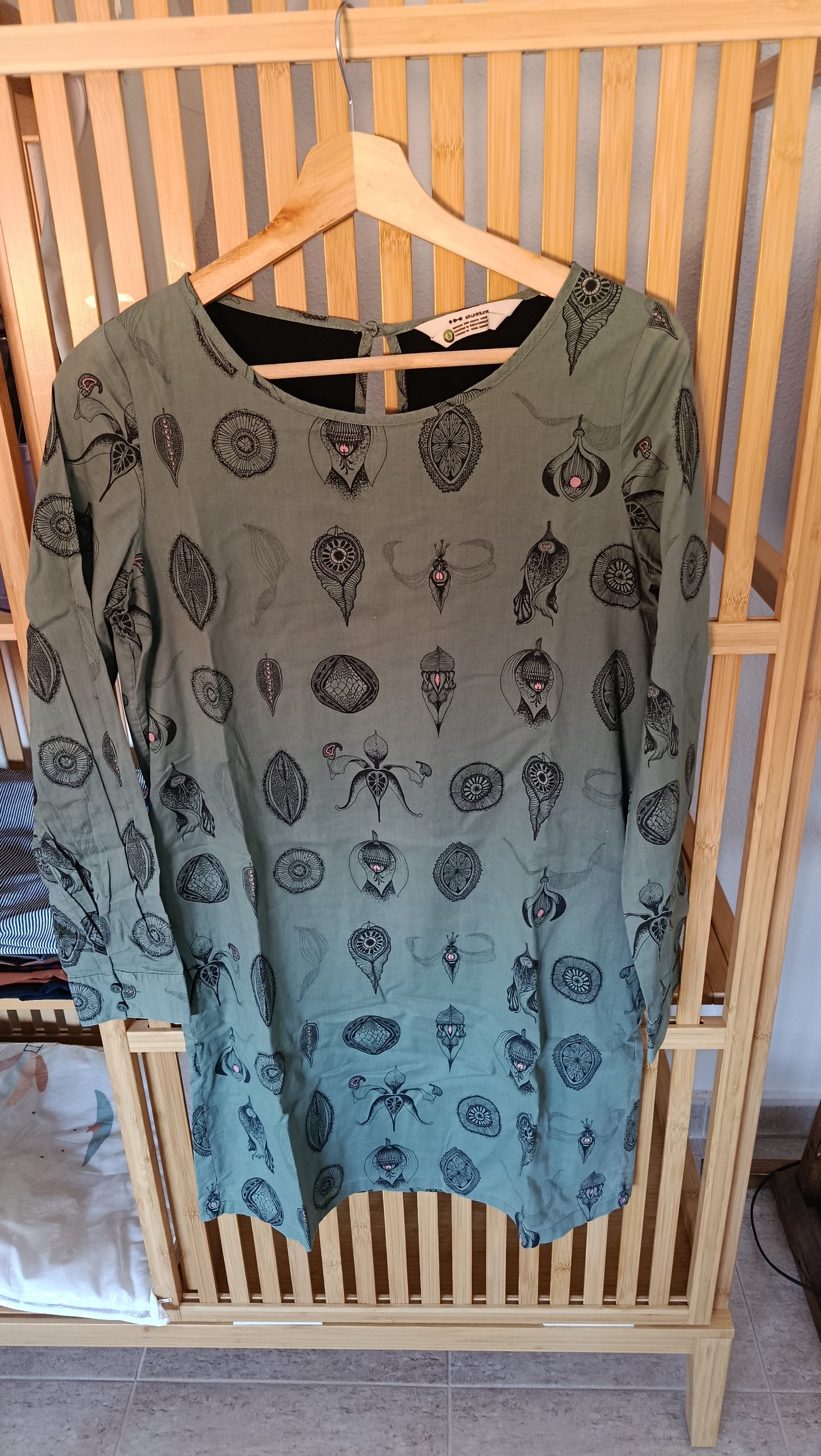 vestido recto con estampado original