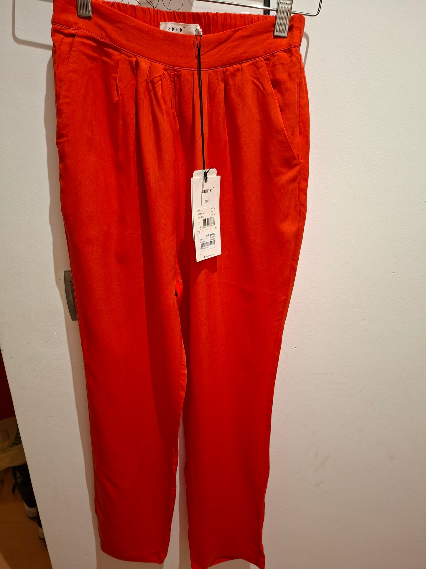 Pantalon rouge