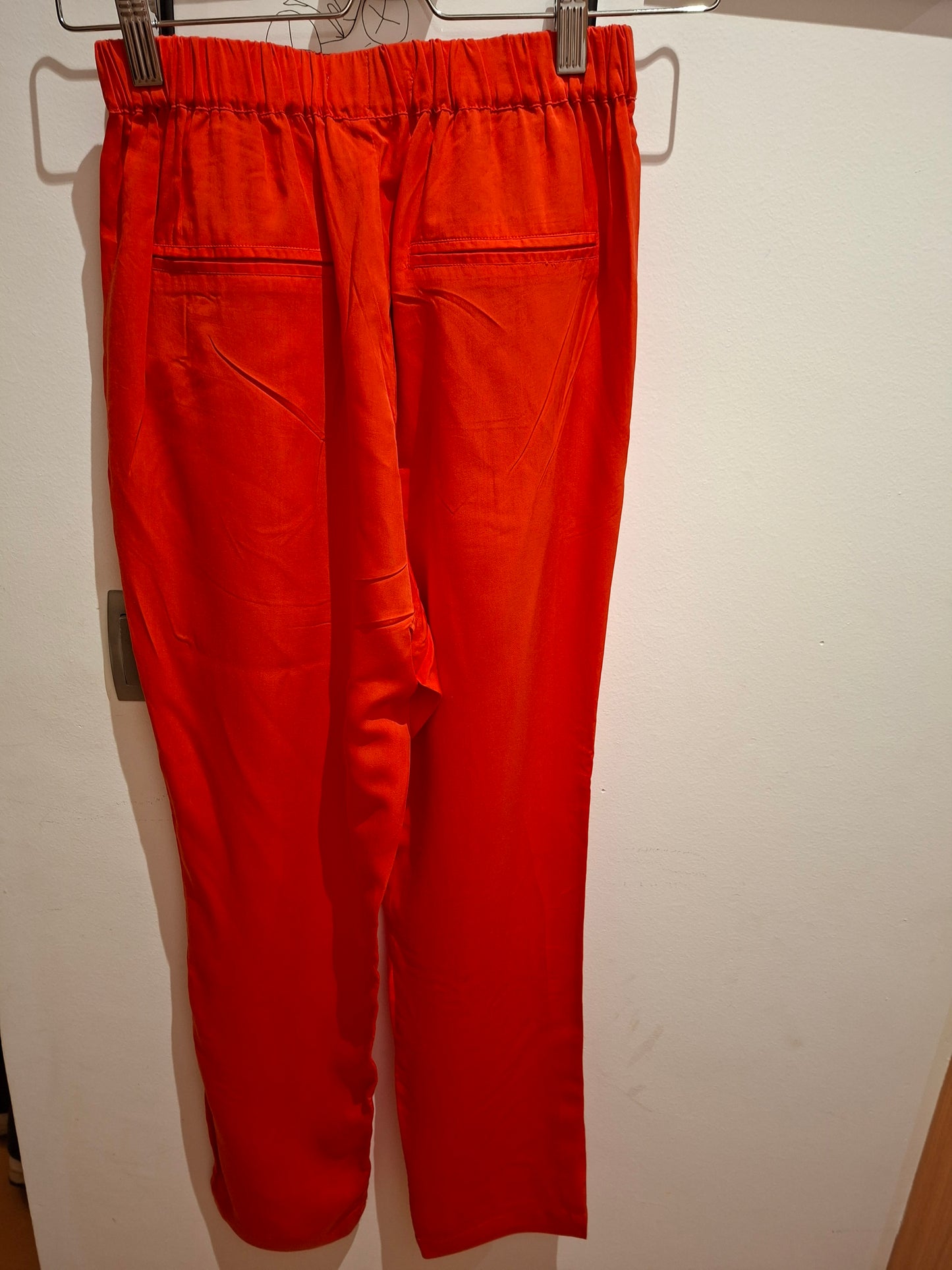 Pantalon rouge