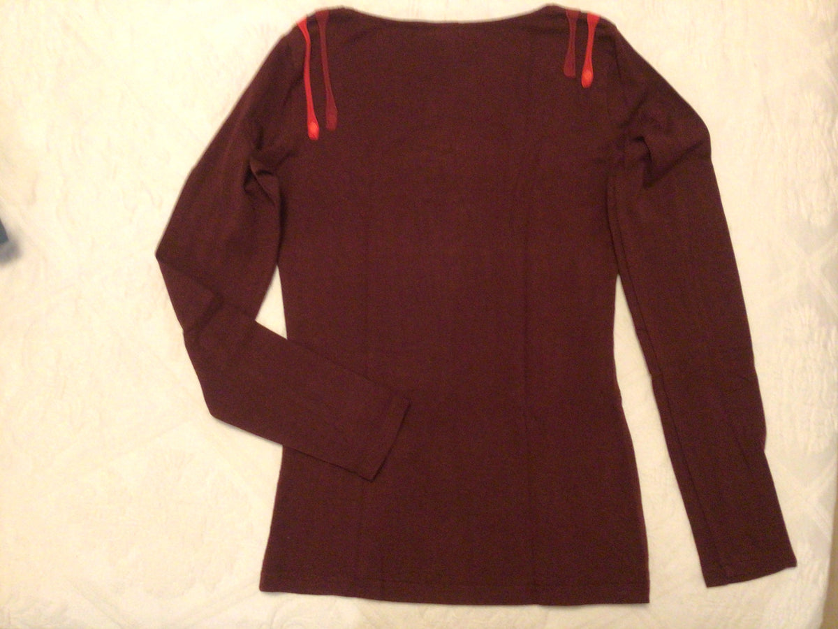 T-shirt à manches longues et col asymétrique