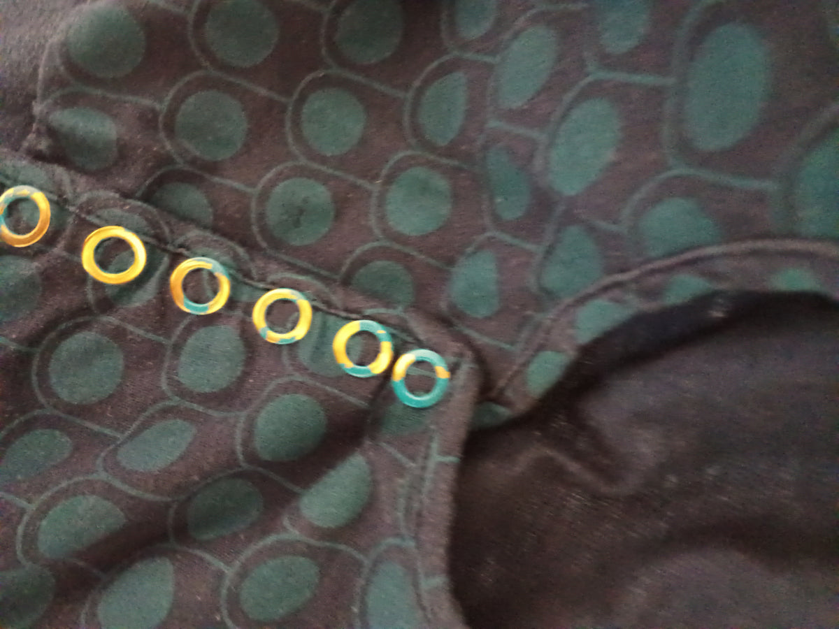 Maglia a maniche corte con cappuccio