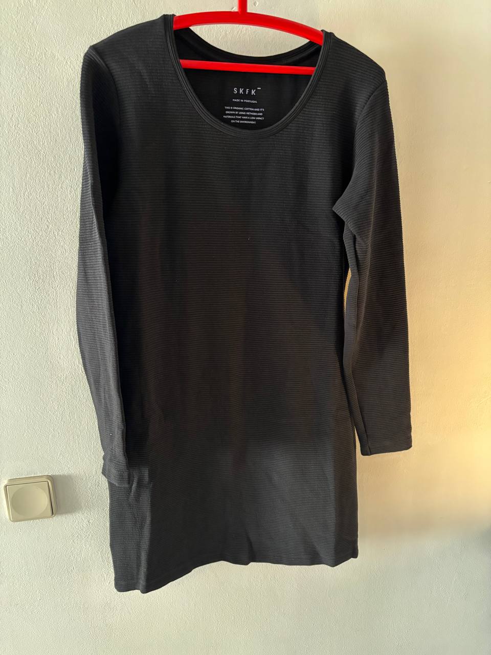 Black dress in organic cotton