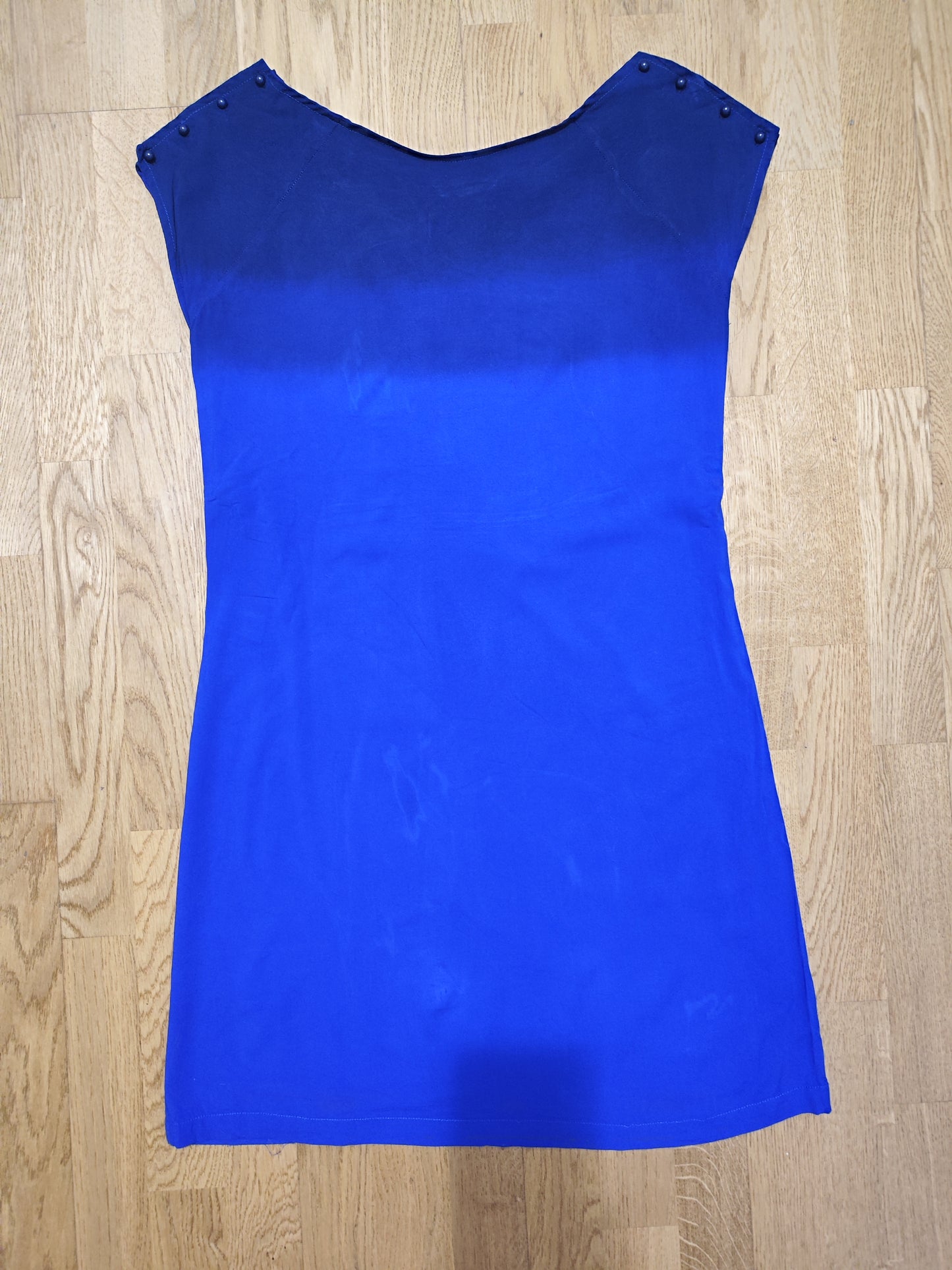 Vestido en tonos azules