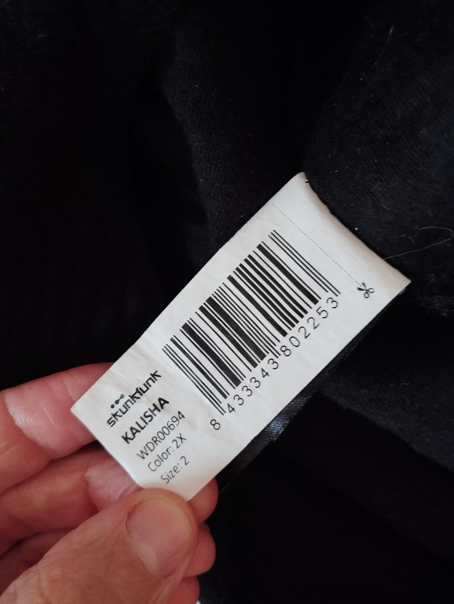 Vestido negro gran cuello