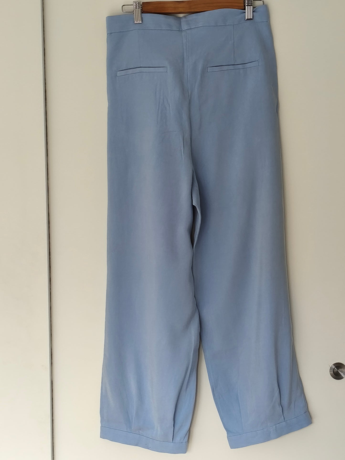 PANTALONES DE MUJER IZEA