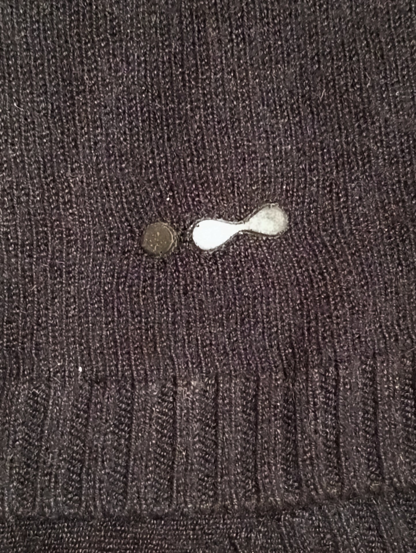 Jersey fino negro cuello chimenea