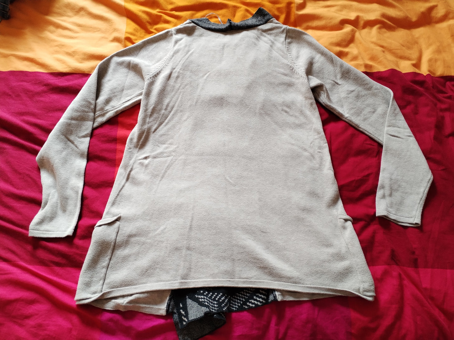 Jerséis y cárdigans