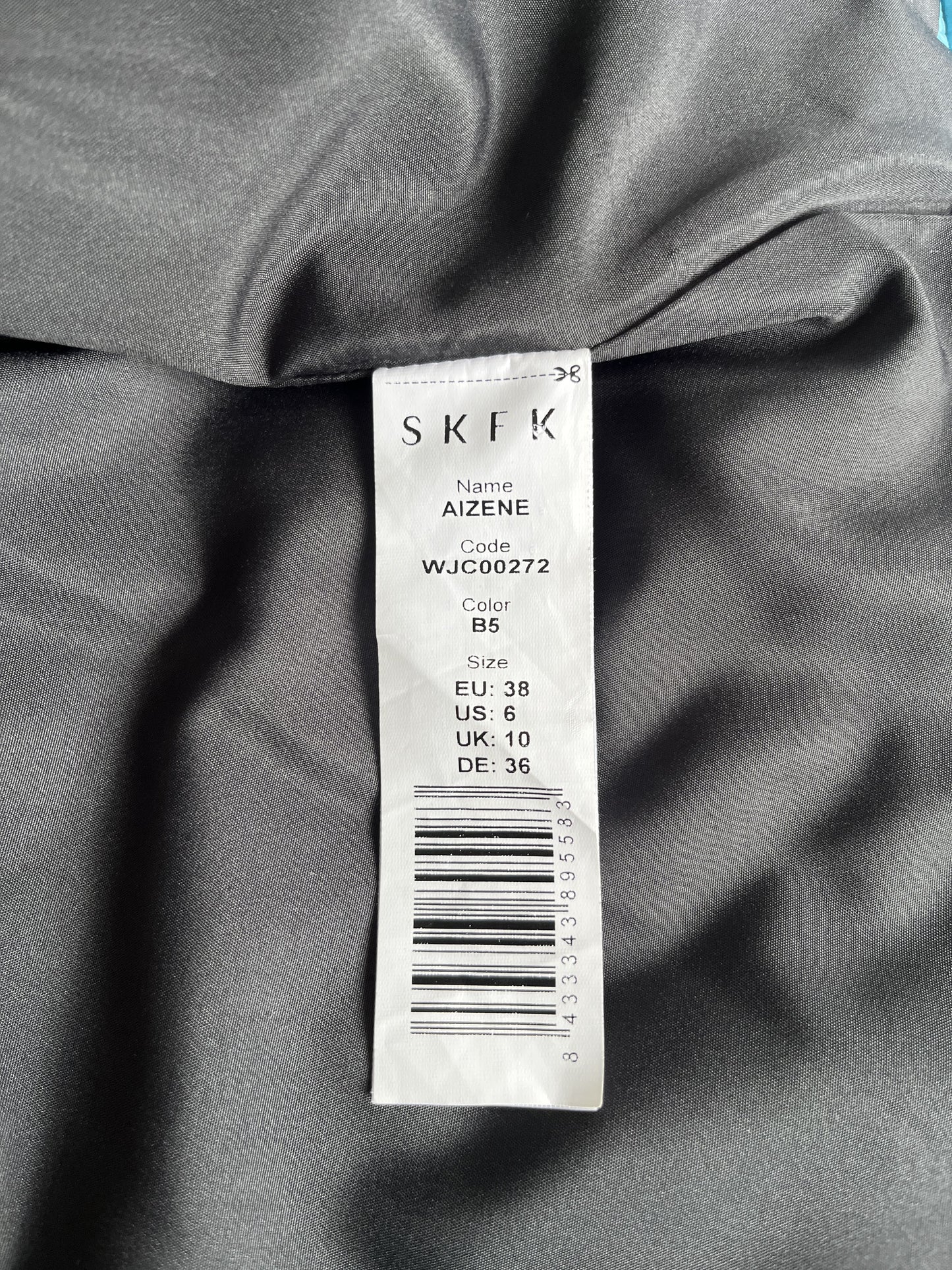 CHAQUETA DE MUJER AIZENE