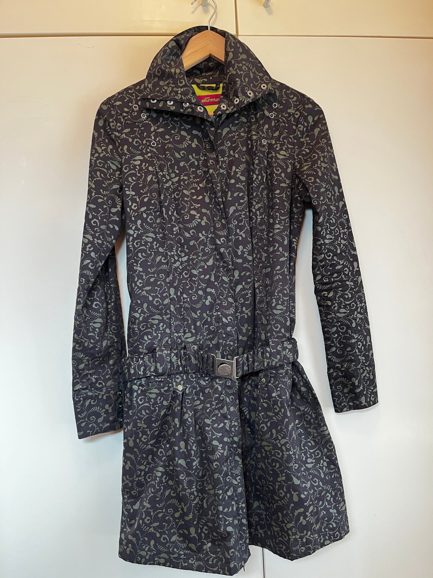 Vestido ajustado chemise (tipo bata) T38