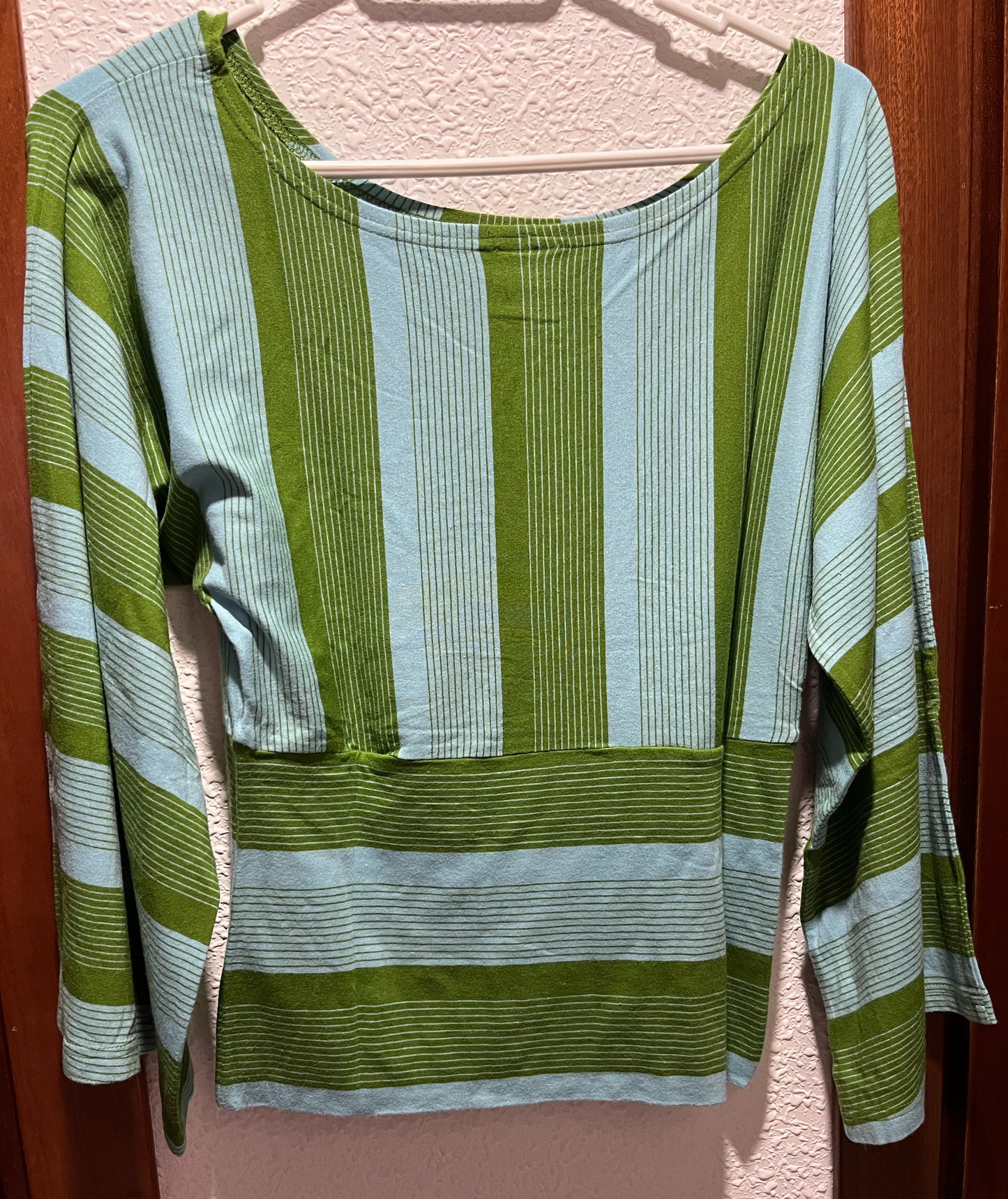 Short-sleeved T-shirt