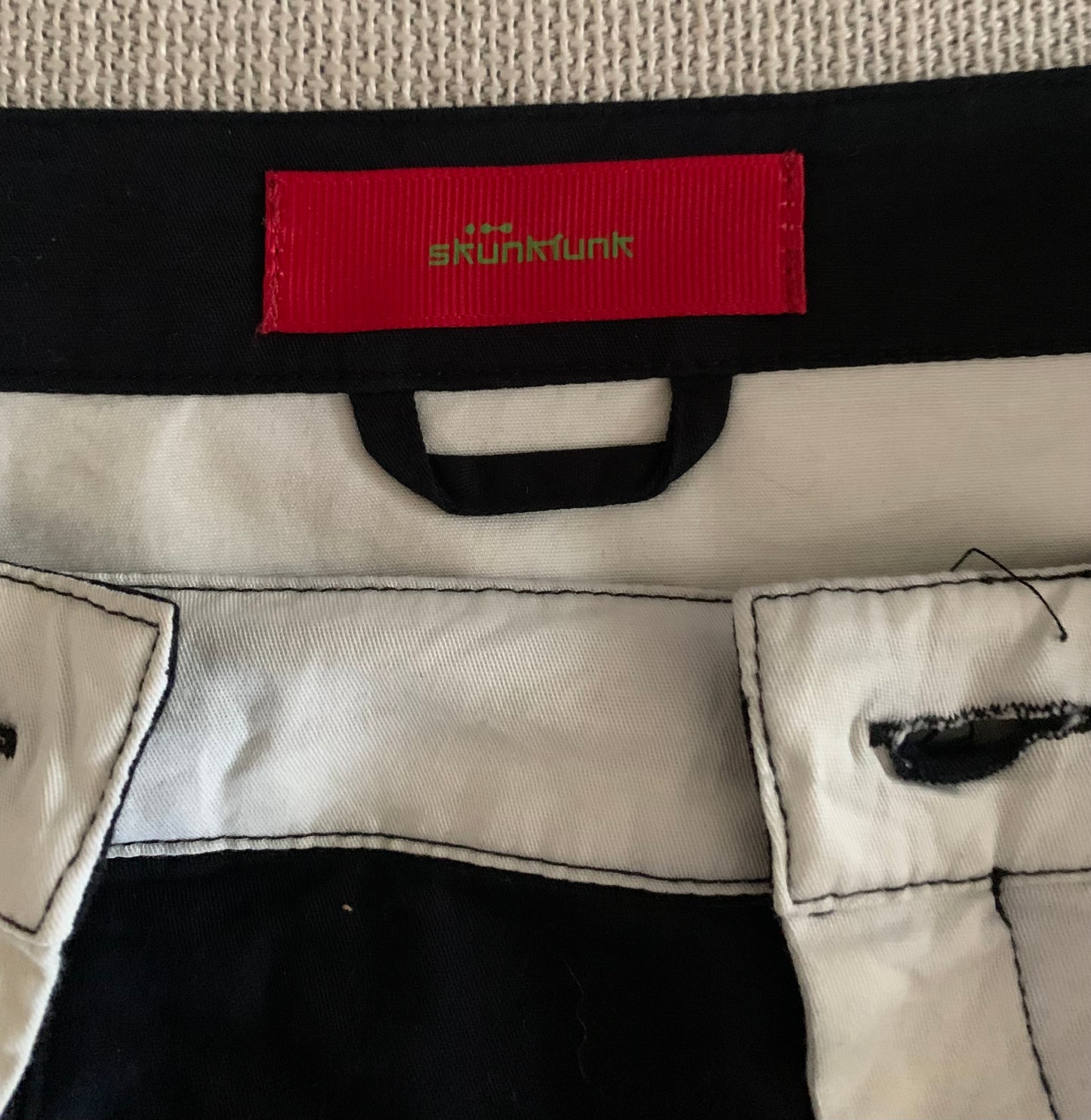 Falda bicolor negra y blanca