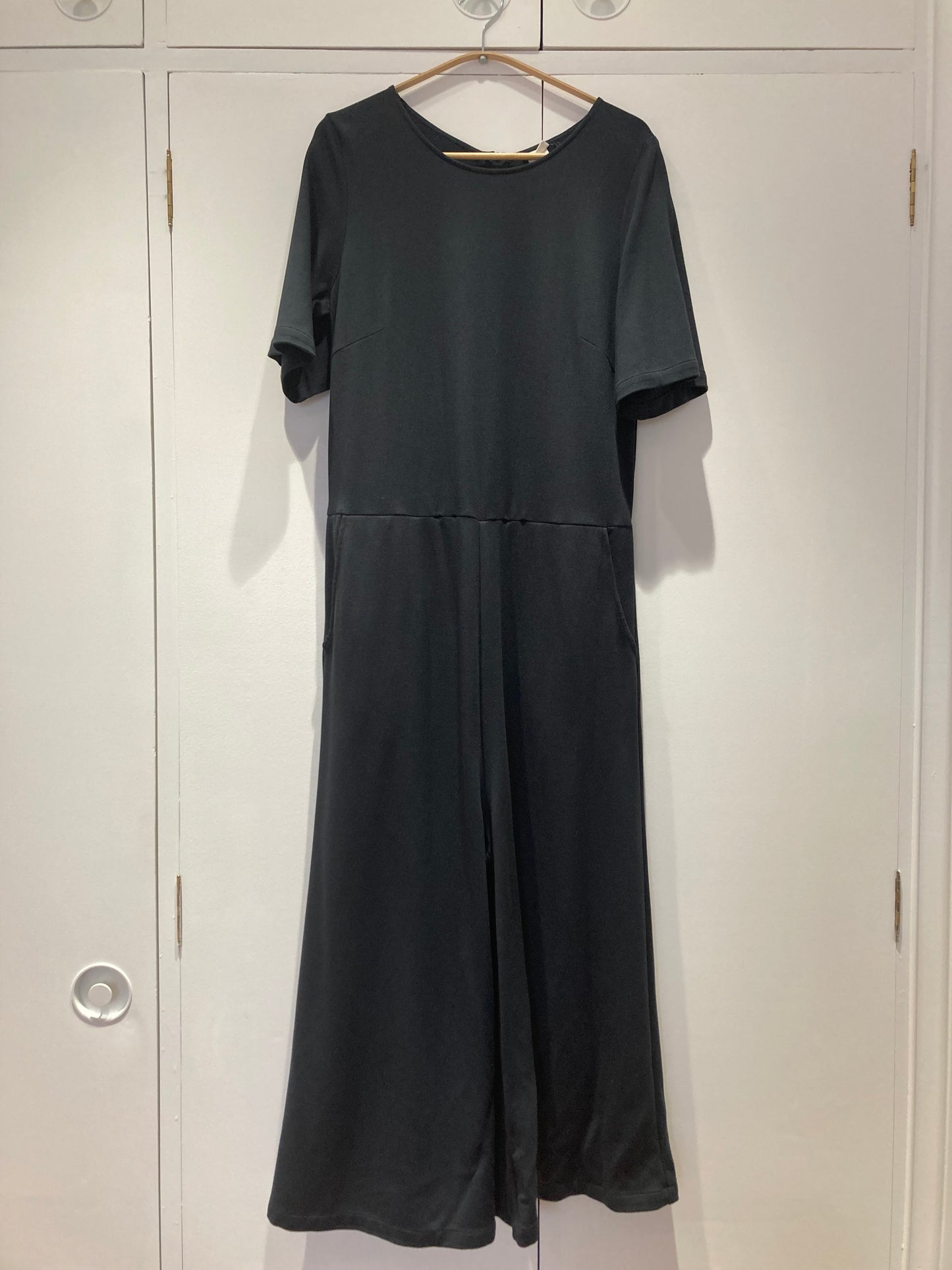 Mono azul marino Gabiria