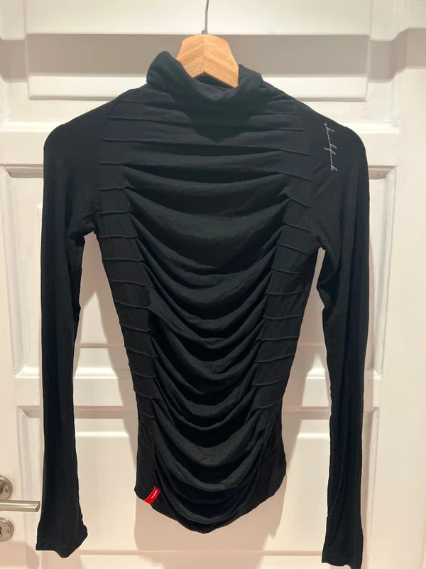 Pull à col roulé noir