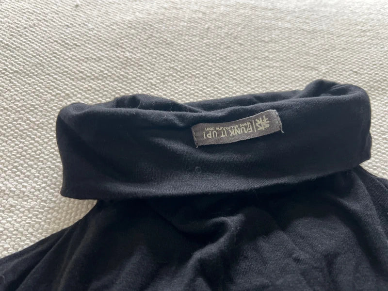 Pull à col roulé noir