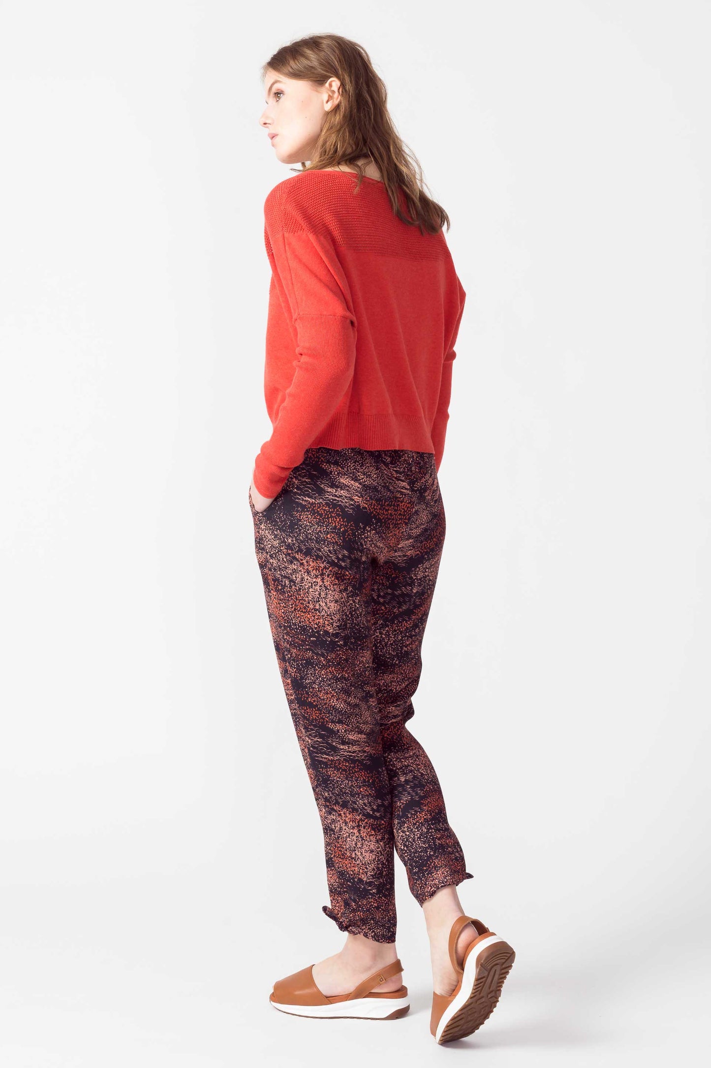 AINHO WOMEN SWEATER