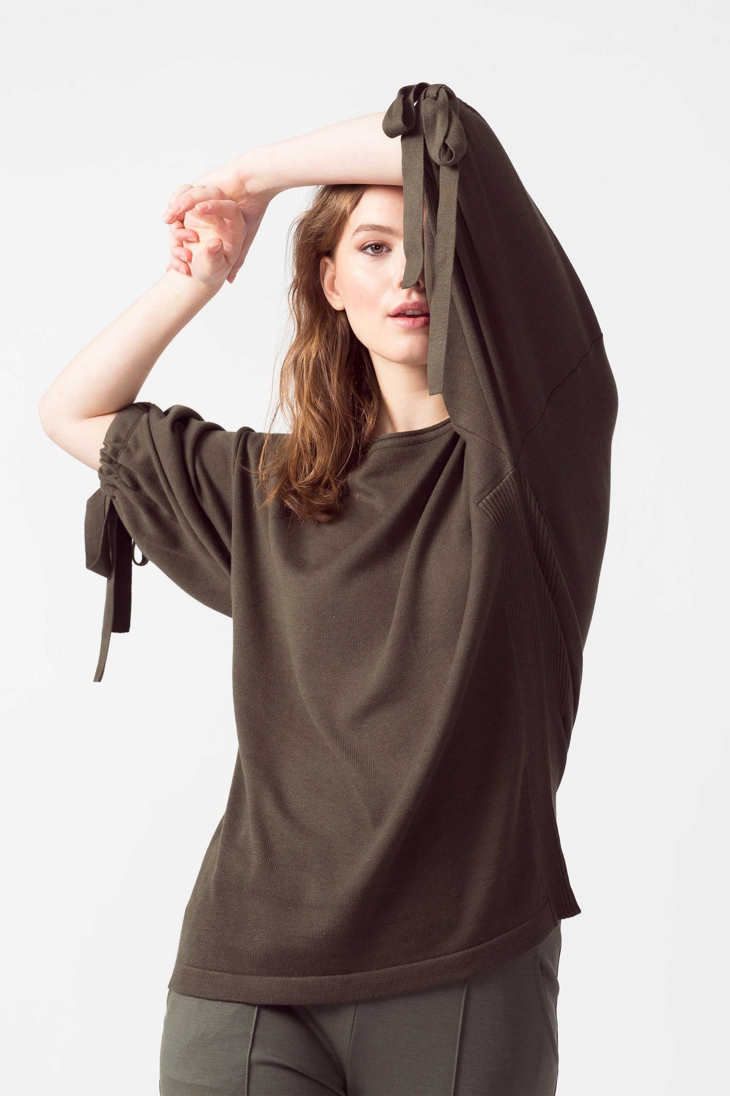 IKERNE WOMEN SWEATER