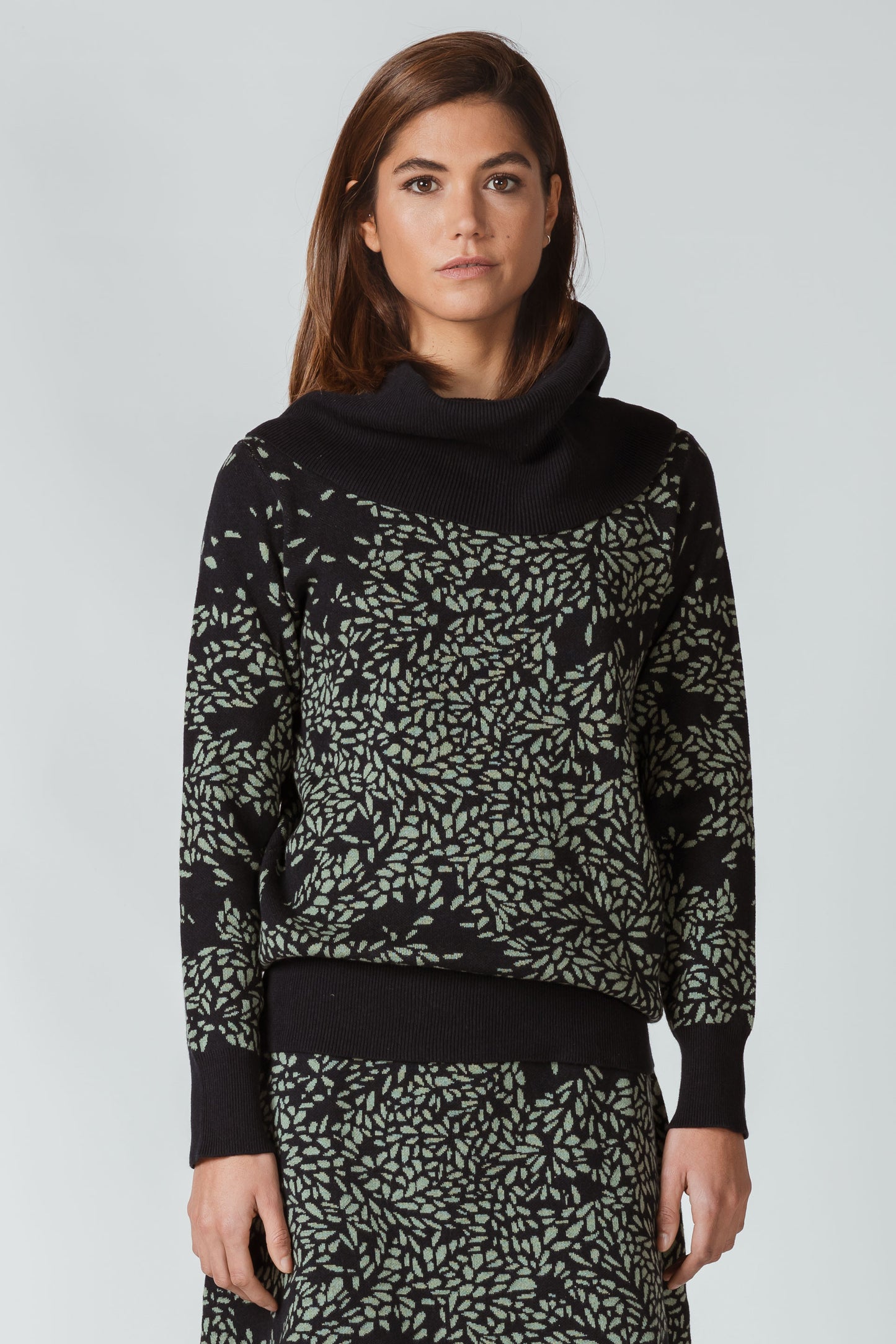 KALA WOMEN SWEATER