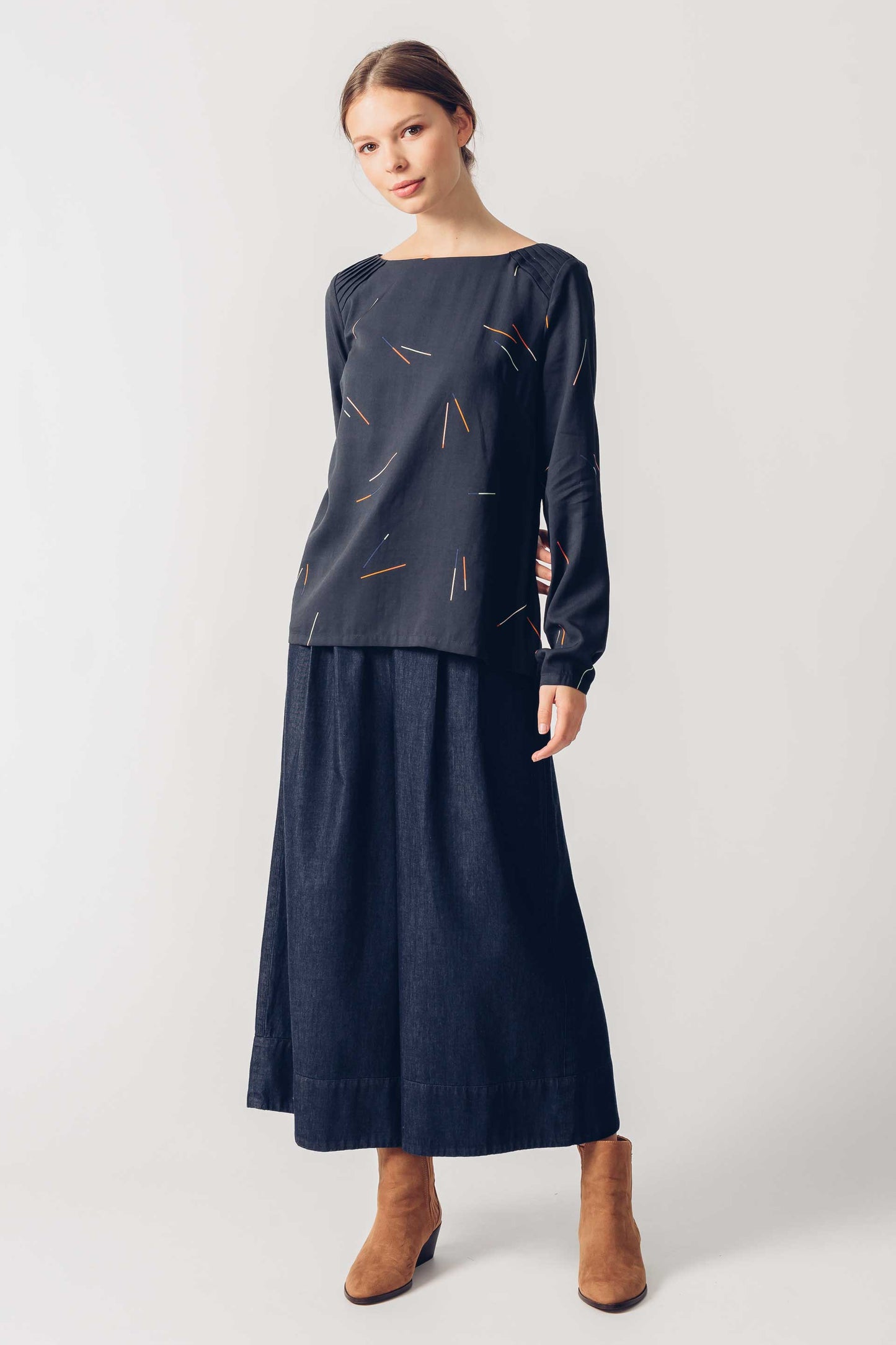 LAPIA WOMEN SHIRT