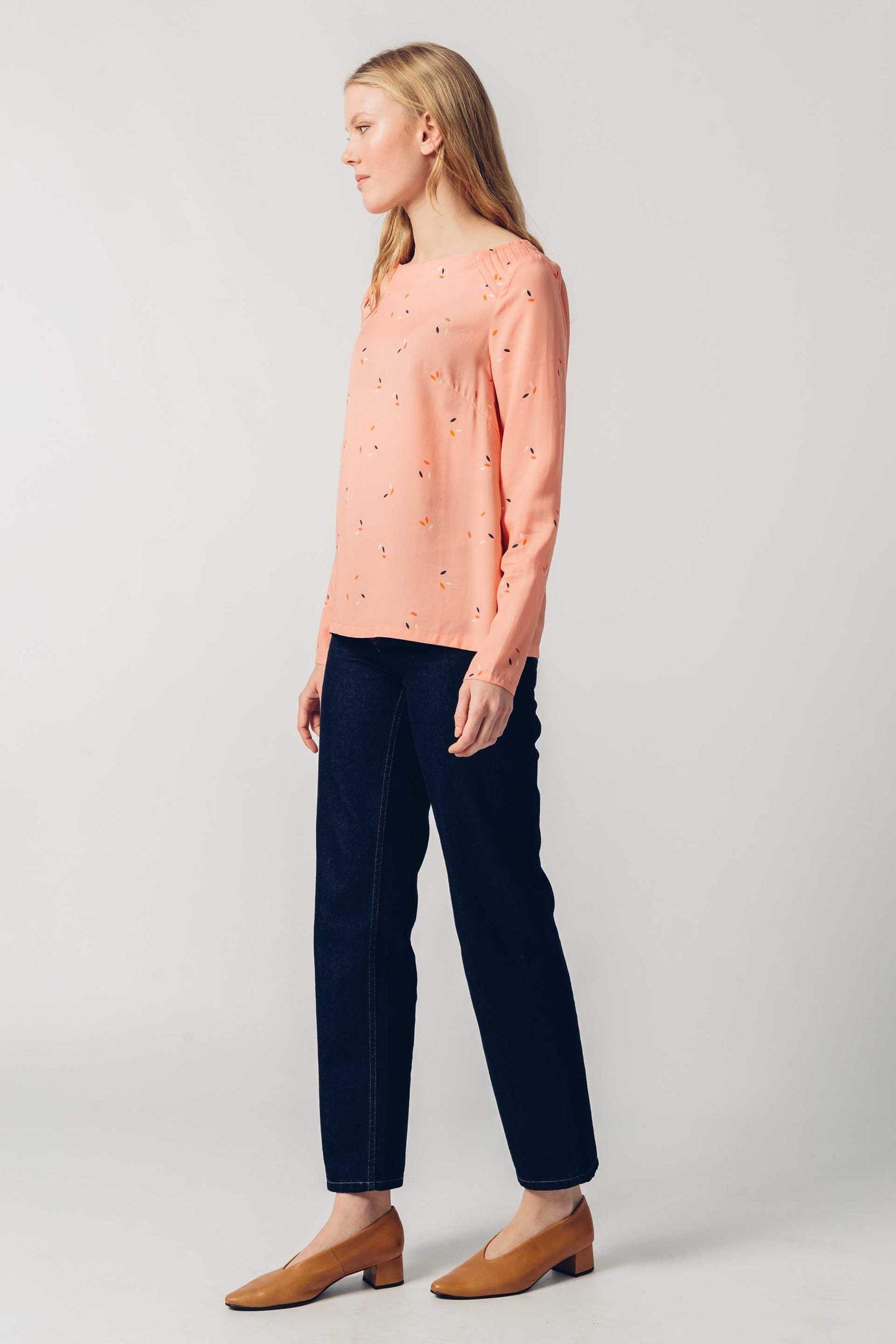 LAPIA WOMEN SHIRT