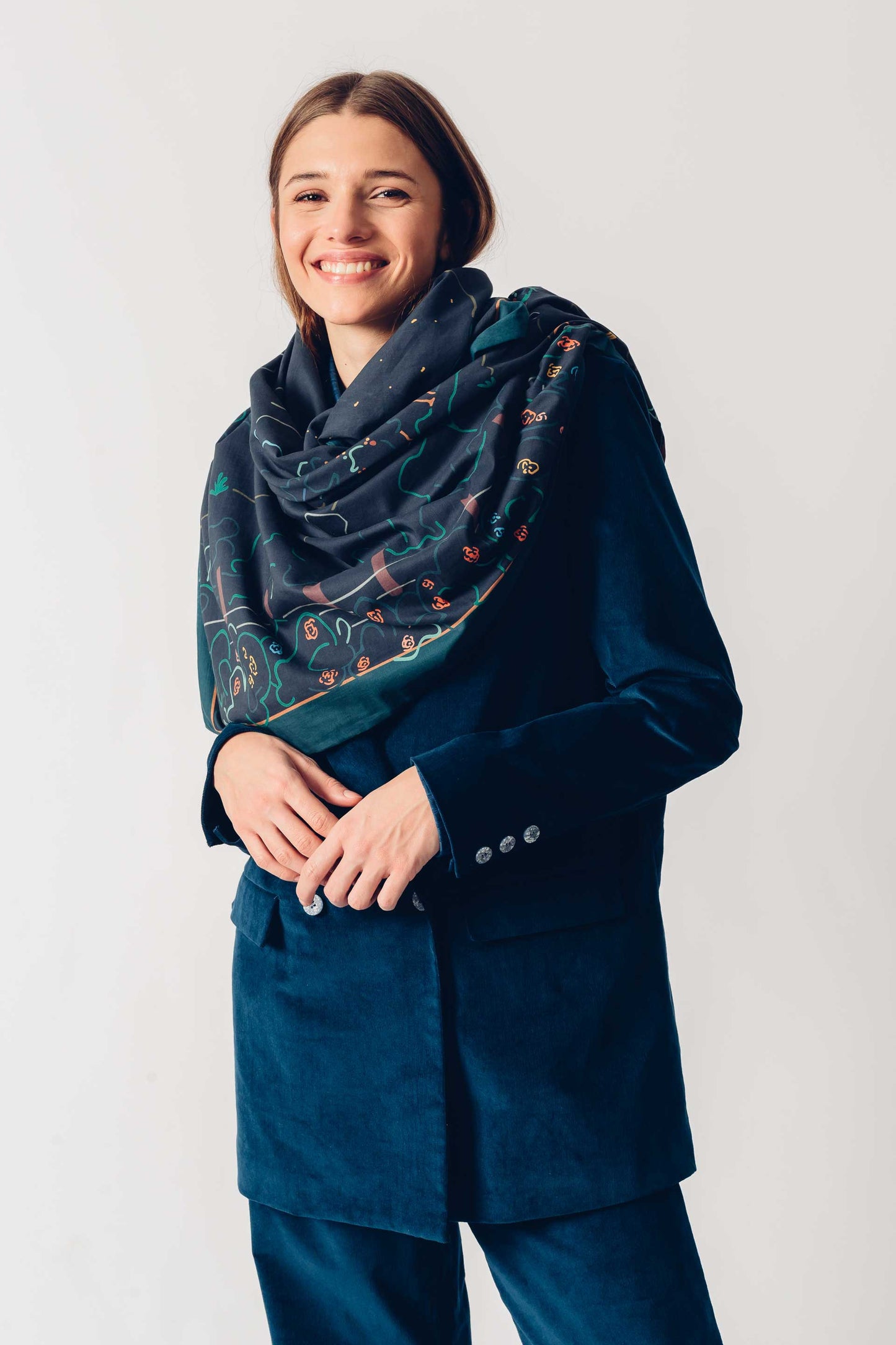 LARRUN WOMEN SCARF