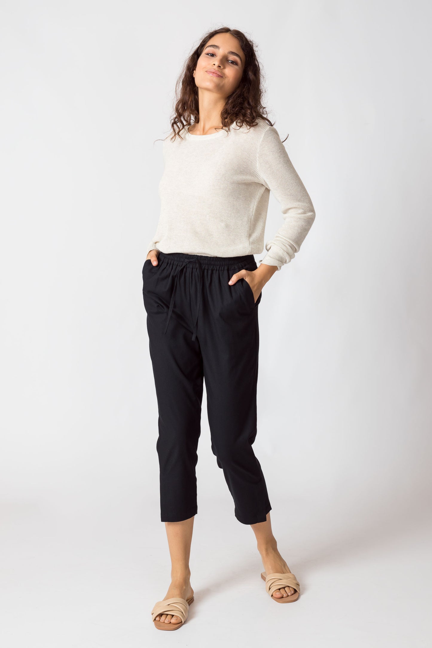 MAKI WOMEN TROUSER