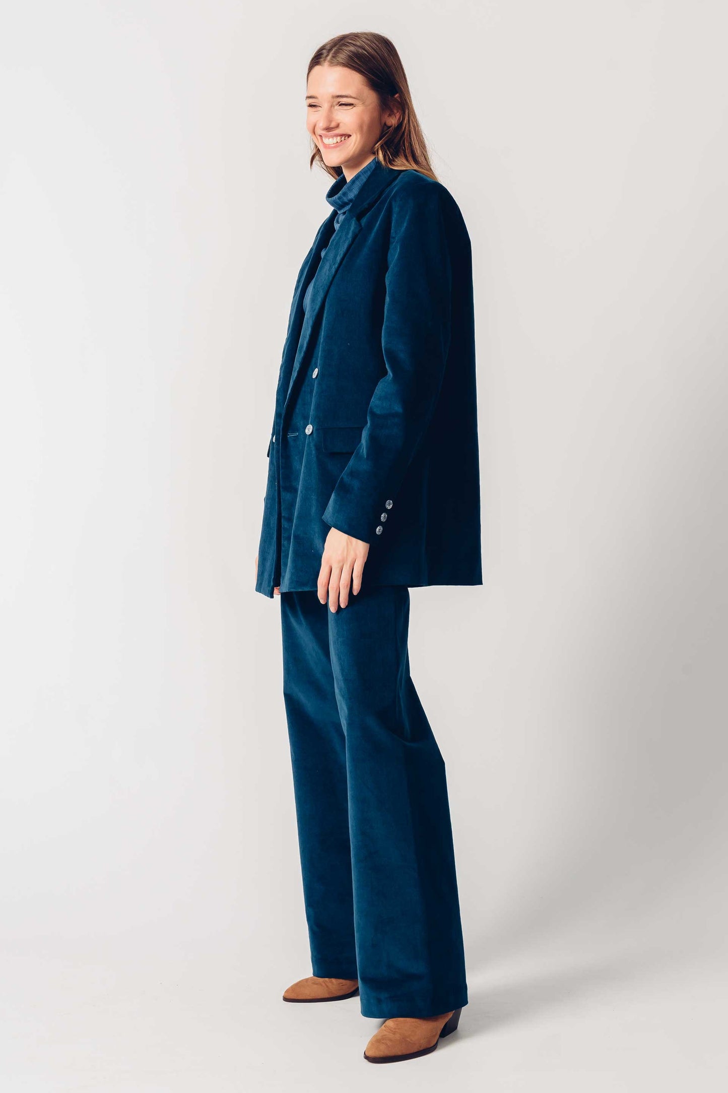 URZURI WOMEN JACKET